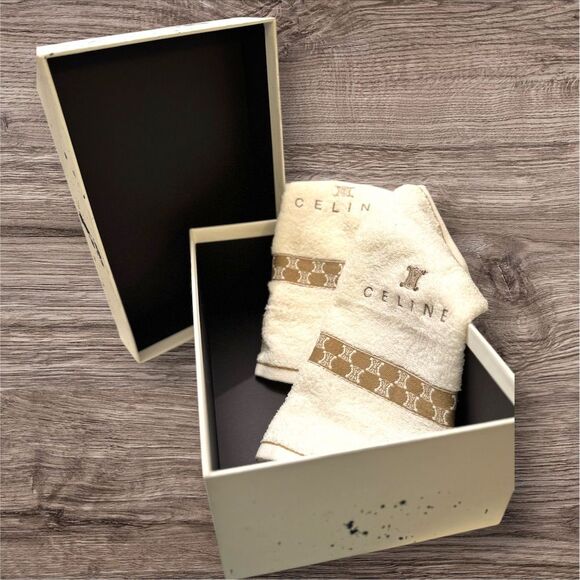 Celine Paris Luxury Hand Towel Set with Celine Box - Picture 6 of 7